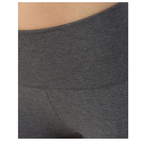 LULULEMON In The Flow Crop II Heathered Soot Light Leggings Size 6 - Picture 7 of 15